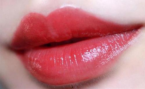 国产口红对比视频,品质与颜值的完美对决  第3张